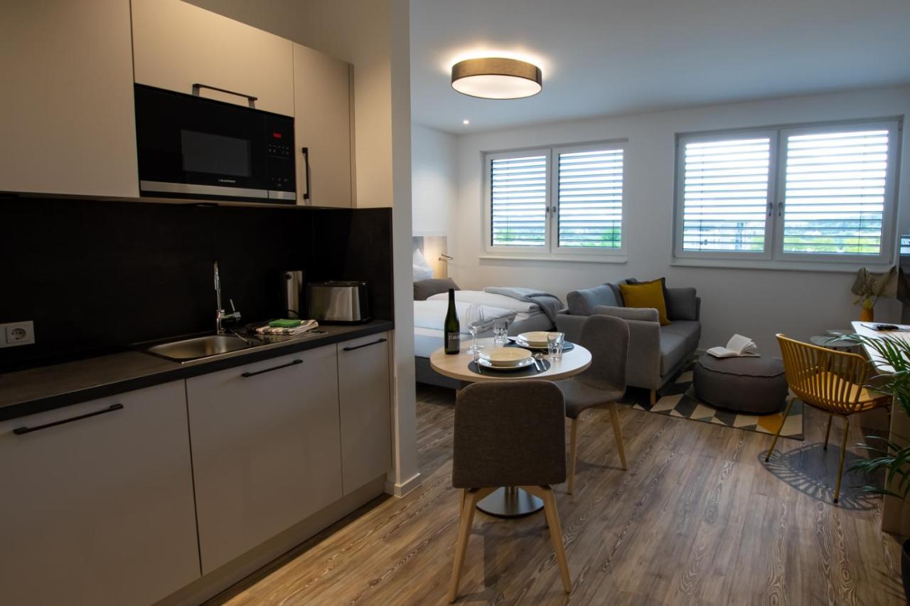 Livin63 Studio Apartments Hosbach Bagian luar foto
