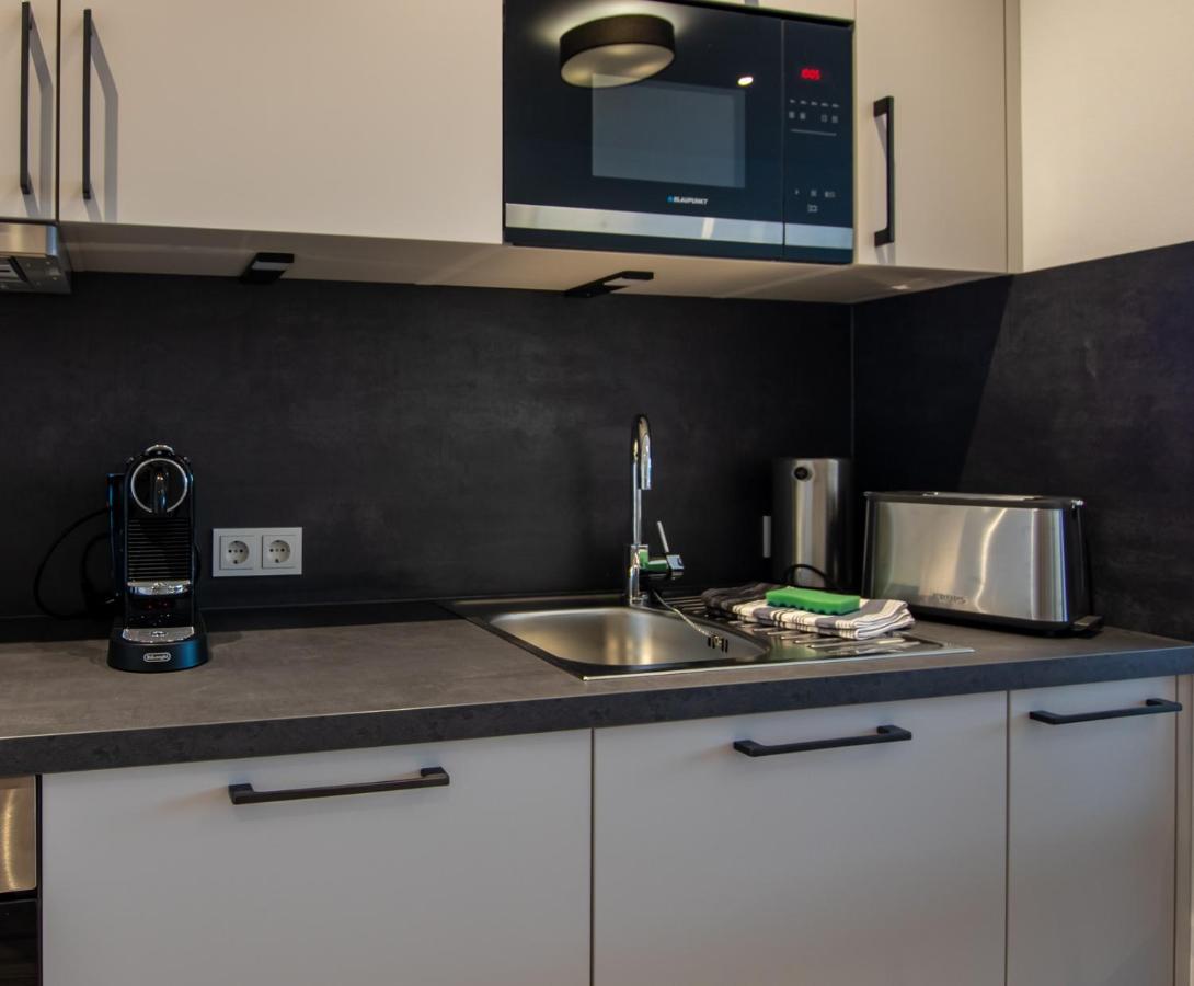 Livin63 Studio Apartments Hosbach Bagian luar foto